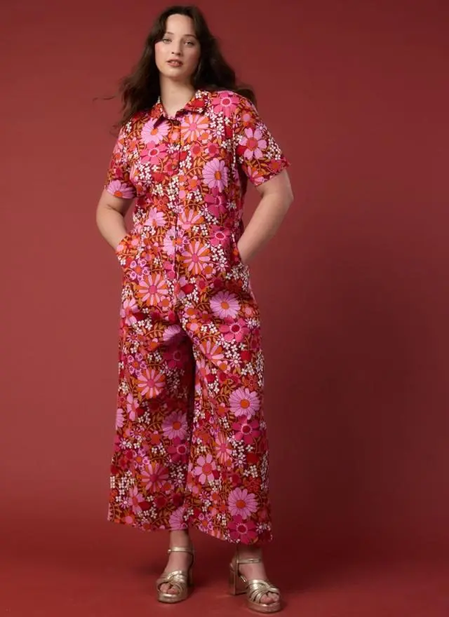 Joanie Clothing Ithaca Deckchair Floral Print Short Sleeve Boilersuit