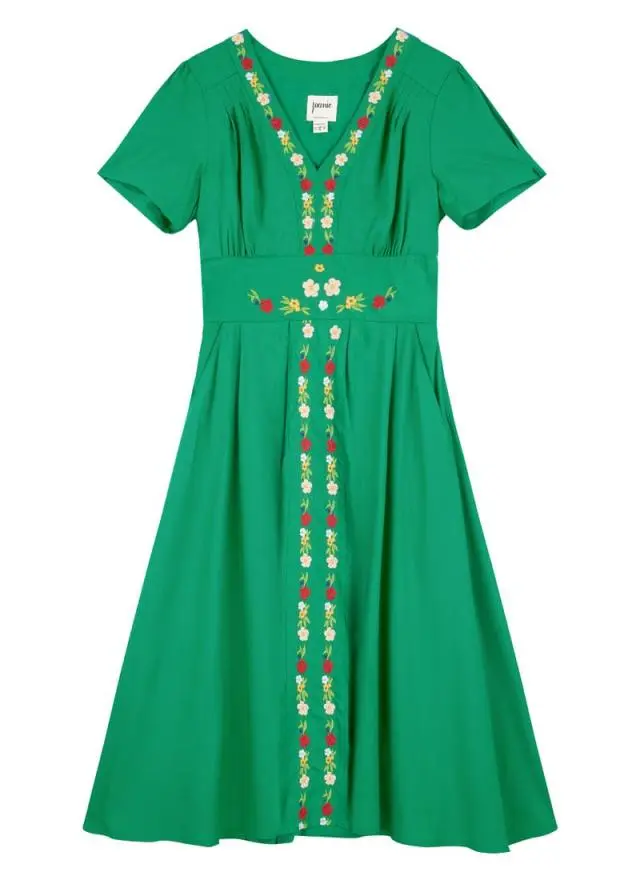 Joanie Clothing Podie Embroidered Floral Midi Dress 