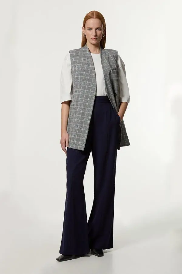 Compact Stretch Tailored Straight Leg Trouser - Navy