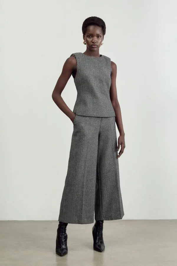 The Founder Tall Herringbone Straight Leg Cropped Trousers - Mono