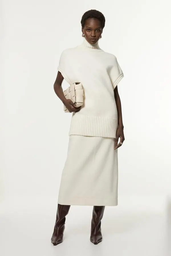 Compact Stretch Essential Tailored Maxi Skirt - Ivory
