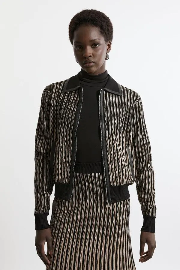 Shrunken Jacquard Knit Jacket Pu With Collar - Camel
