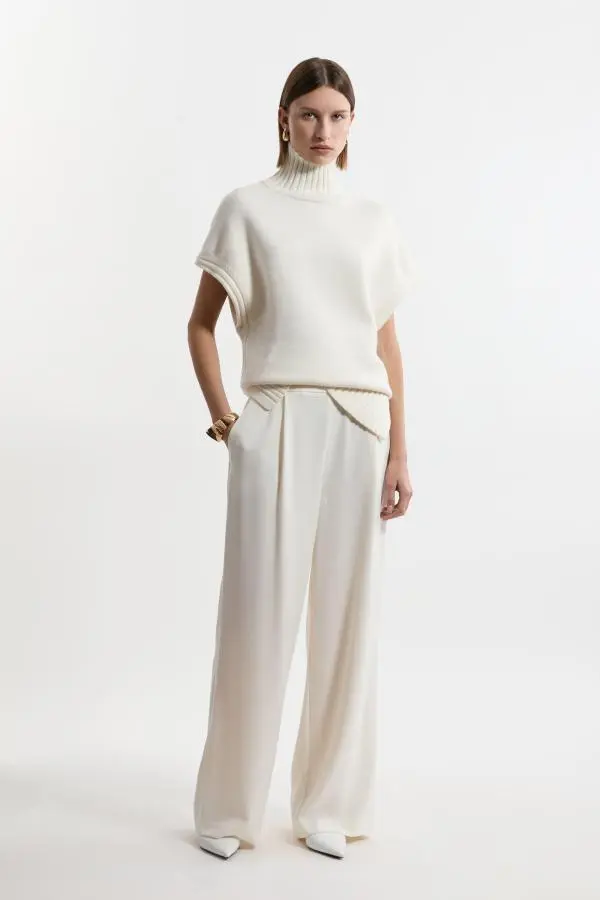 Tailored Crepe Essential Wide Leg Trouser - Ivory