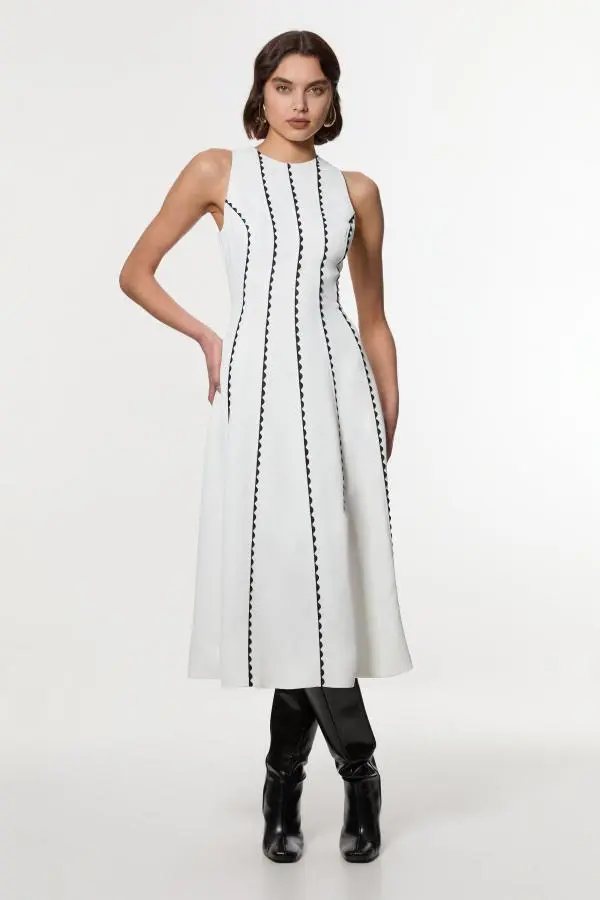 Scallop Trim Panelled Crepe Maxi Dress - Ivory
