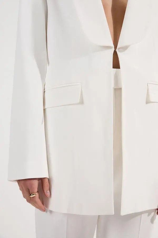 Polished Tailored Single Breasted Blazer - Ivory