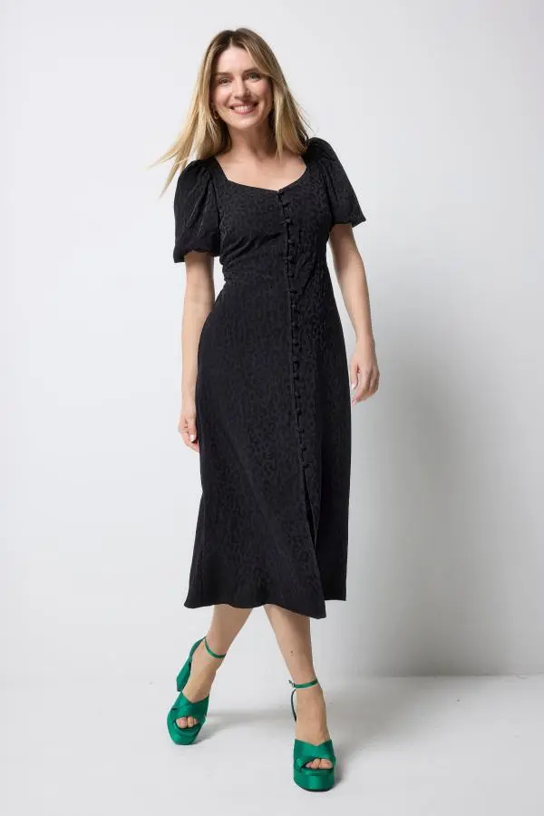 Black Animal Jacquard Sweetheart Puff Sleeve Midi Tea Dress