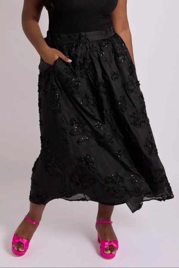 Eva Applique Circle Skirt - Black
