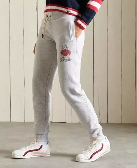 https://www.pocketsforwomen.co.uk/uploads/p/superdry/19778_womens-collegiate-joggers-light-grey-glacier-grey-marl_5fdZICXYsc67eNQXoADg1J9abNPLGa5bPfVgdqc9.webp