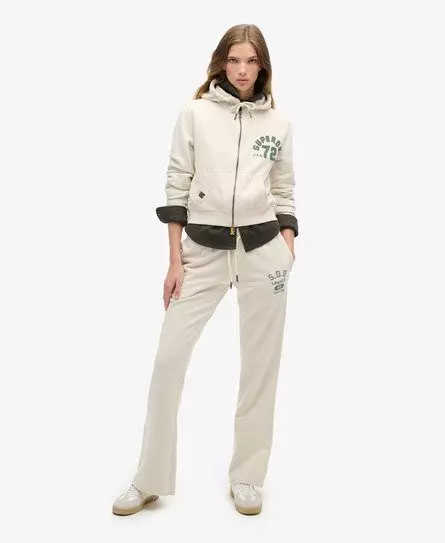 Superdry Women's Athletic Essentials Low Rise Flare Joggers Cream / Turtledove Cream -