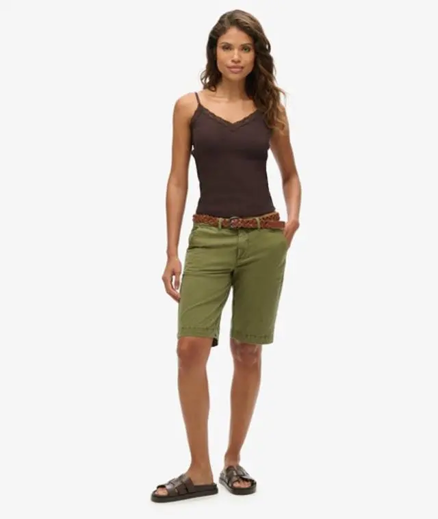 Superdry Women's Chino City Shorts Khaki / Olive Khaki - 