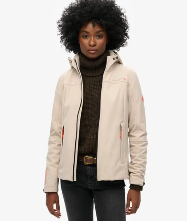Superdry Women's Hooded Classic Trekker Jacket Beige / Chateau Gray - 