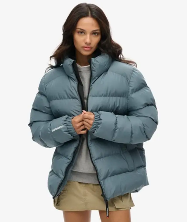 Superdry Women's Oversized Sports Puffer Jacket Blue / Stormy Weather Blue - 