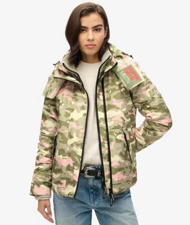 Superdry Women's Hooded Mountain Windbreaker Jacket Green / Seagrass Green Pink Camo - 