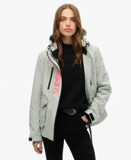 Superdry Women's Hooded Ultimate Tech Windbreaker Light Grey / Puritan Grey -