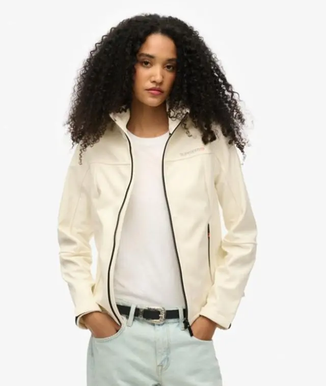 Superdry Women's Hooded Classic Trekker Jacket White / Off White - 