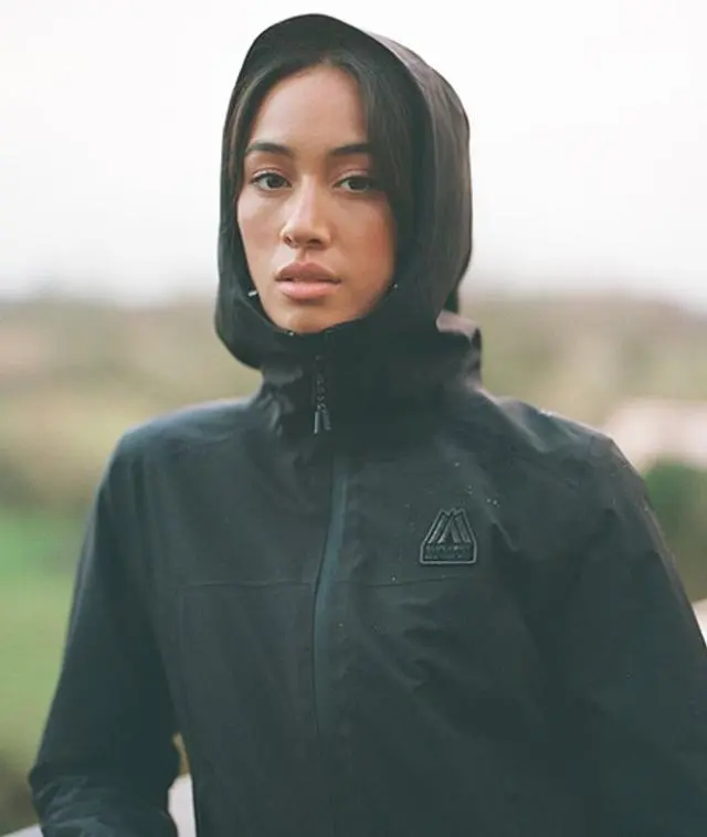 Superdry Women's Waterproof Jacket Black - 