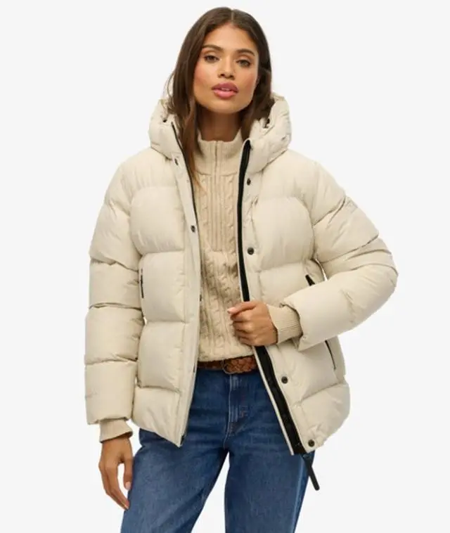Superdry Women's Hooded 5 Baffle Sports Puffer Beige / Oat Bran -
