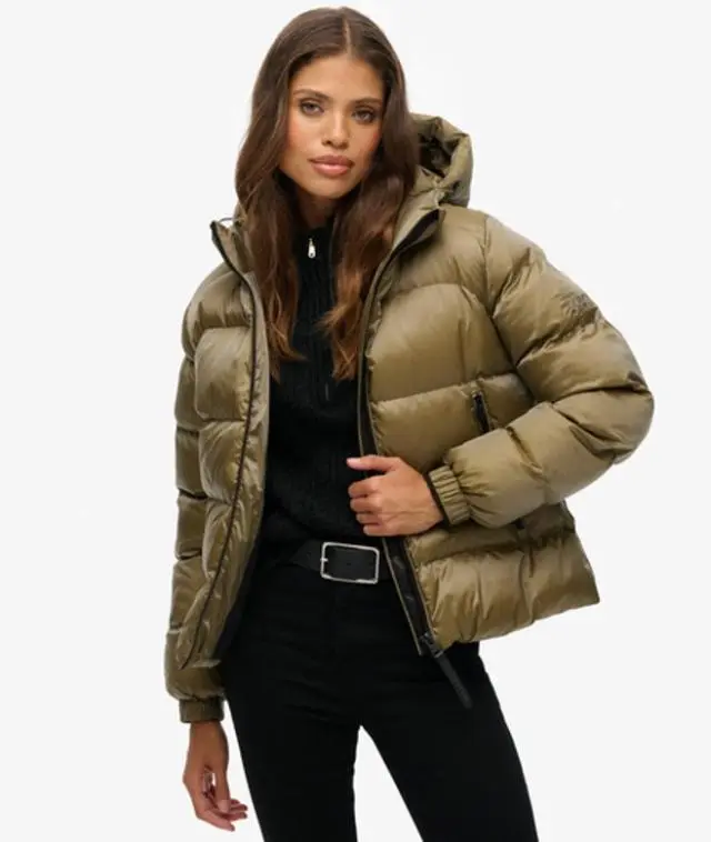 Superdry Women's Hooded Luxe Sports Puffer Jacket Khaki / Khaki Sheen -