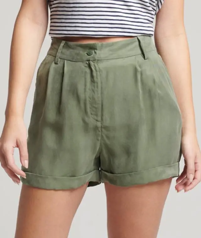 Superdry Women's Cupro Shorts Green / Thyme - 