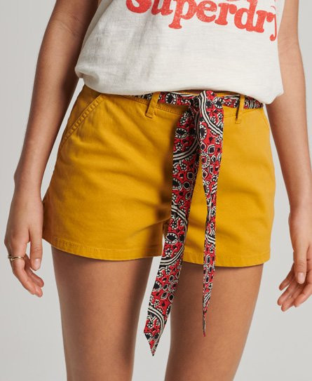 Superdry Women's Organic Cotton Vintage Chino Hot Shorts Yellow / Desert Beige - 