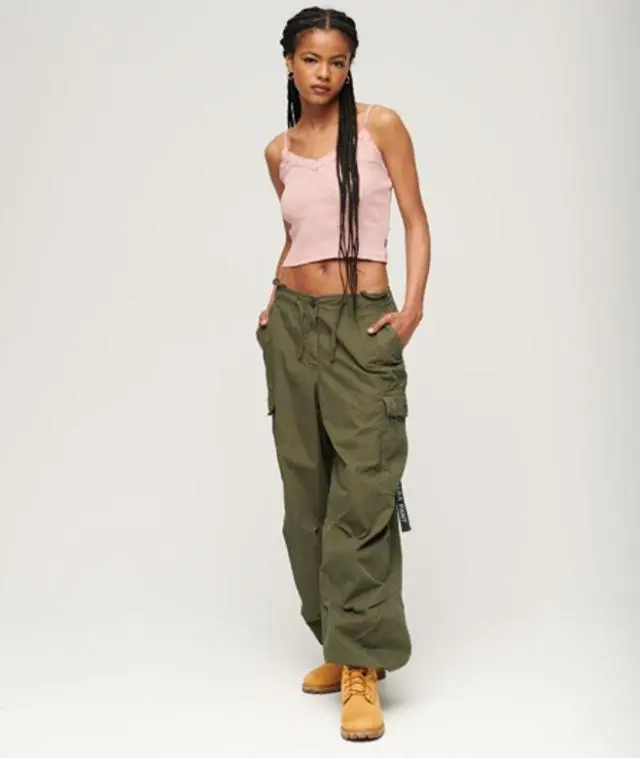 Superdry & Co Women's Baggy Parachute Pants Green / Olive Night - 