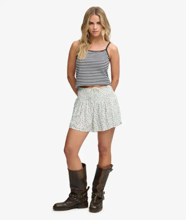 Superdry & Co Women's Printed Mini Smocked Shorts White / Off White Ditsy Floral -