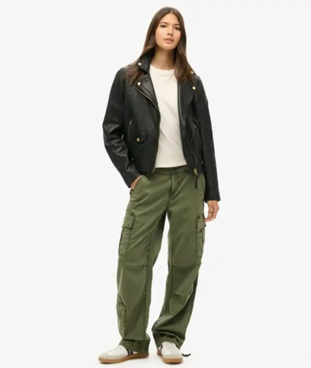 Superdry Women's Low Rise Straight Cargo Pants Green / Thyme Green - 