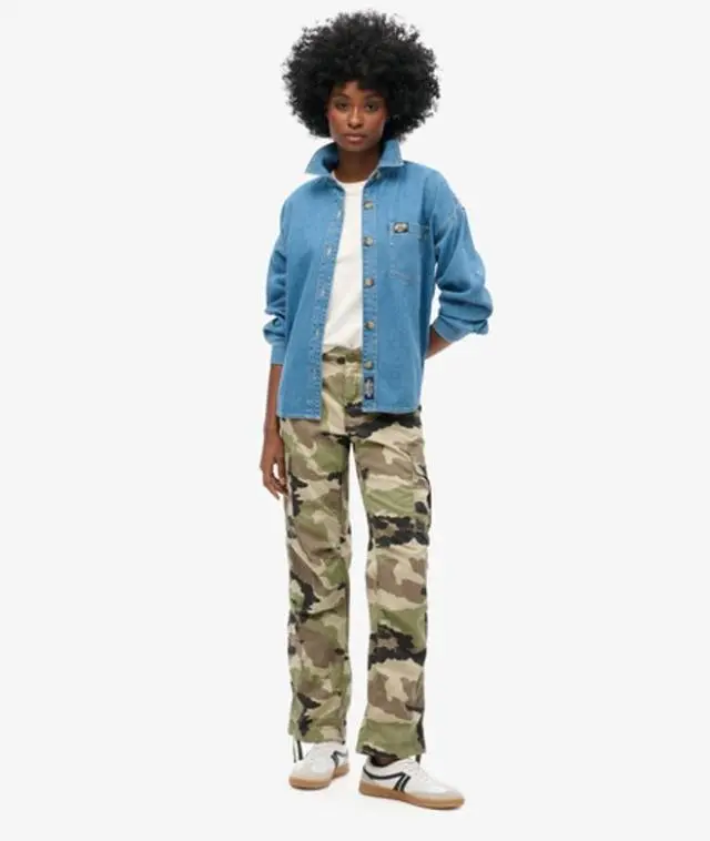 Superdry Women's Low Rise Straight Cargo Pants Khaki / Jacket Camo - 