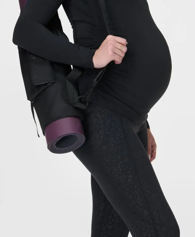 All Day Embossed Maternity Leggings