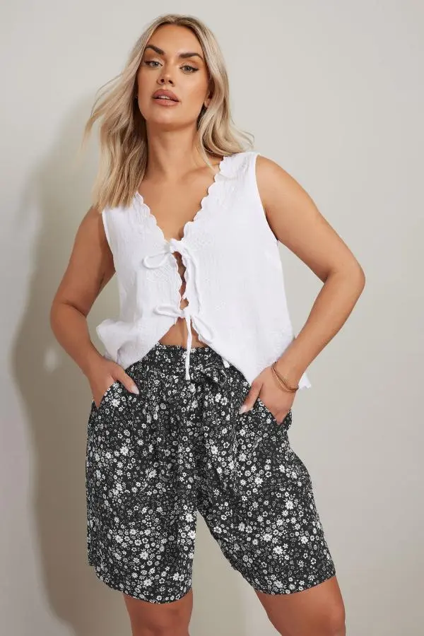Yours Curve Black Ditsy Floral Print Paperbag Shorts, Women's Curve & Plus Size, Yours