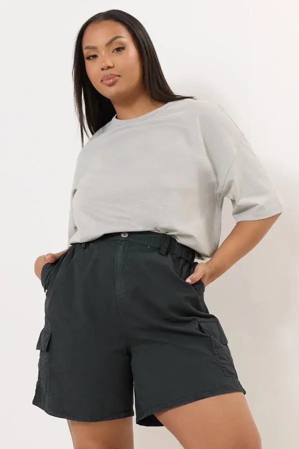 Yours Curve Black Cotton Cargo Shorts, Women's Curve & Plus Size, Yours