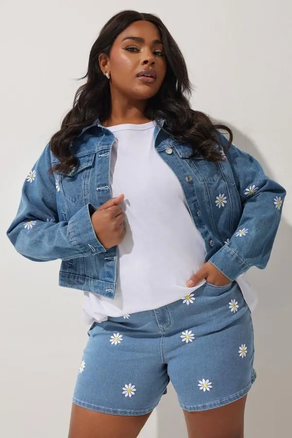 Yours Curve Light Blue Daisy Embroidered Denim Shorts, Women's Curve & Plus Size, Yours