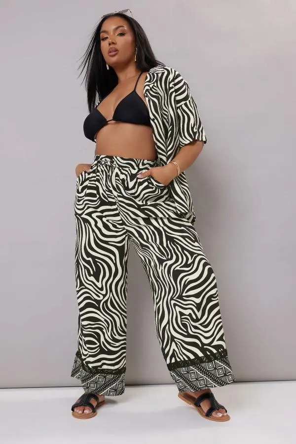 Yours Plus Size Black & White Zebra Wide Leg Trousers Size 34-36