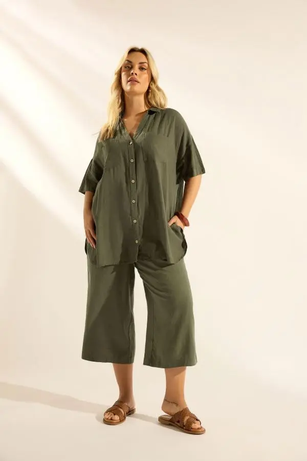 Yours Plus Size Olive Green Cropped Linen Trousers Size 26-28