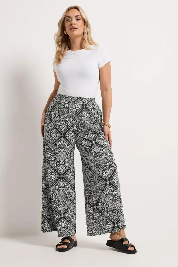 Yours Plus Size Black Paisley Textured Wide Leg Trousers Size 30-32