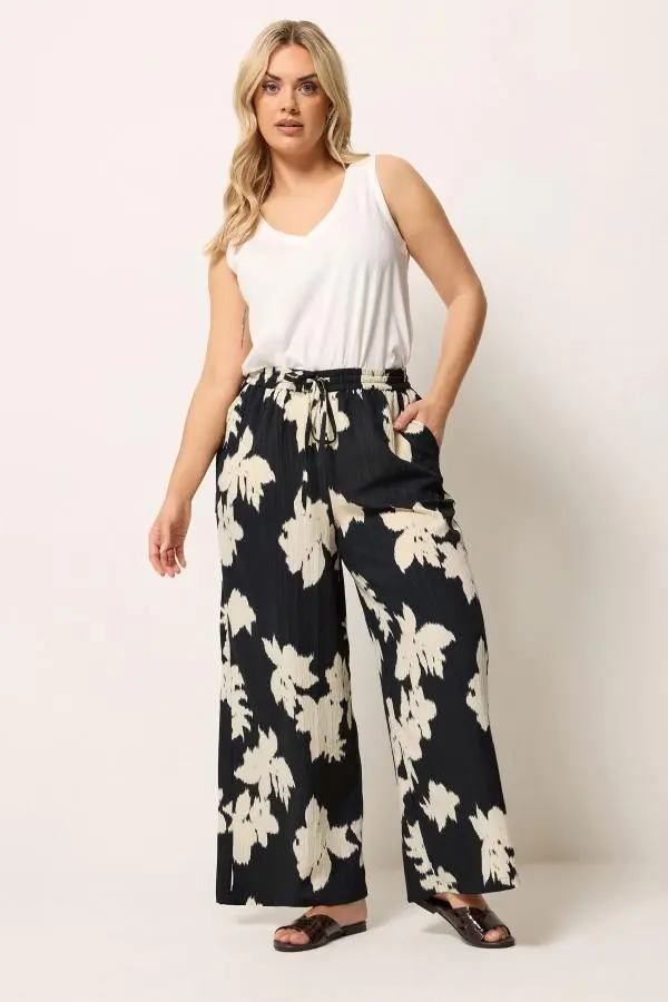 Yours Plus Size Black Floral Textured Wide Leg Trousers Size 34-36