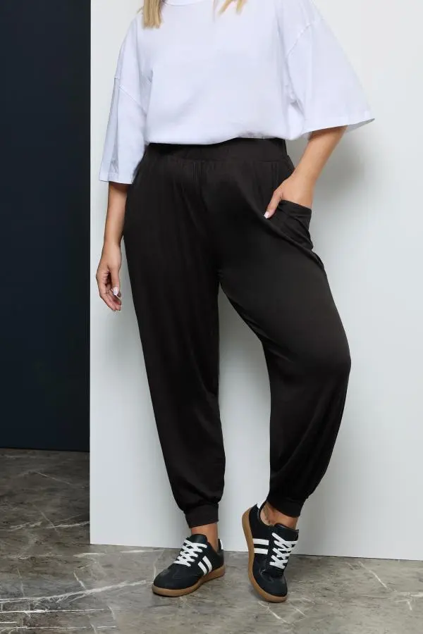 Yours Plus Size Black Cuffed Harem Joggers Size 30-32