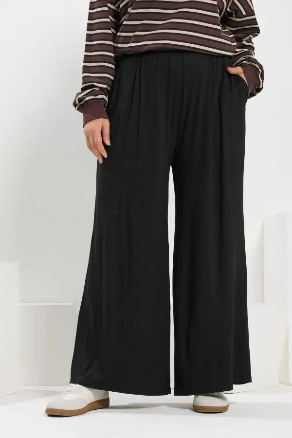 Yours Plus Size Black Wide Leg Stretch Trousers Size Short > 30-32