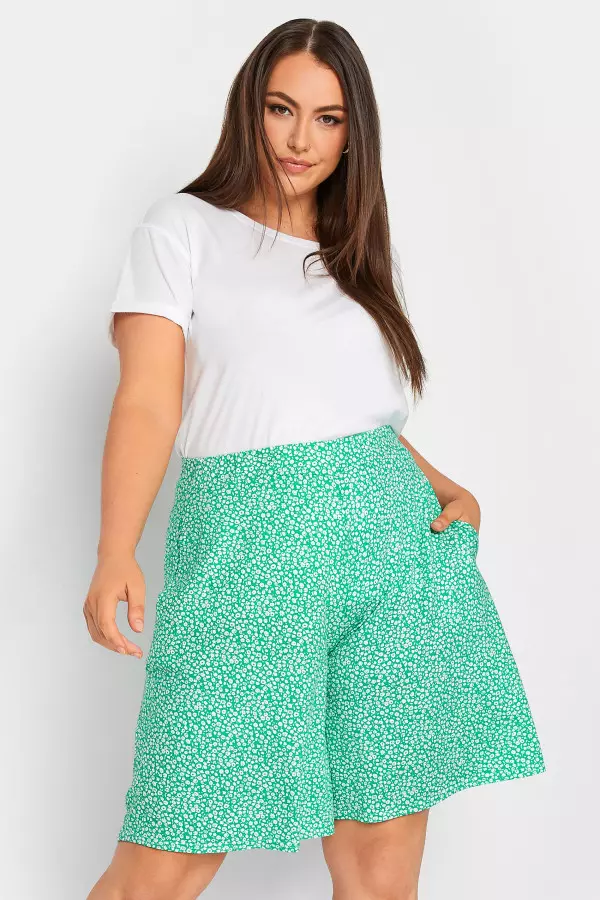 Yours Curve Green Ditsy Print Jersey Shorts, Women's Curve & Plus Size, Yours