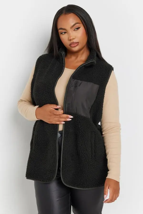 Yours Curve Black Teddy Fleece Pocket Gilet, Women's Curve & Plus Size, Yours