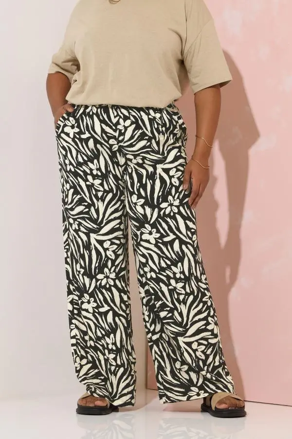 Yours Curve Black Floral Print Wide Leg Trousers, Women's Curve & Plus Size, Yours