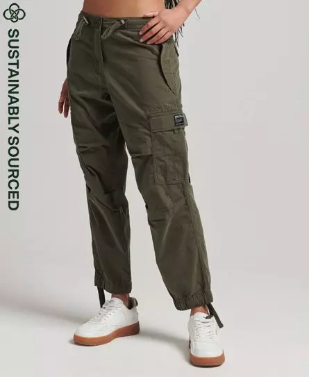 Superdry Women's Organic Cotton Parachute Grip Pants Green / Olive Night - 